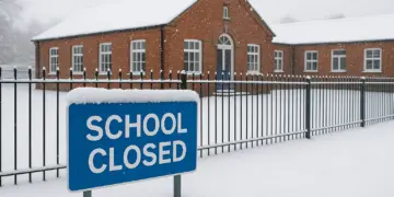 North East schools closed as snowfall delays return from Christmas break