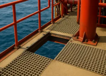 Offshore worker's death highlights safety failures on North Sea oil rig