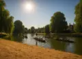UK faces third heatwave of the year with temperatures rising to 35C